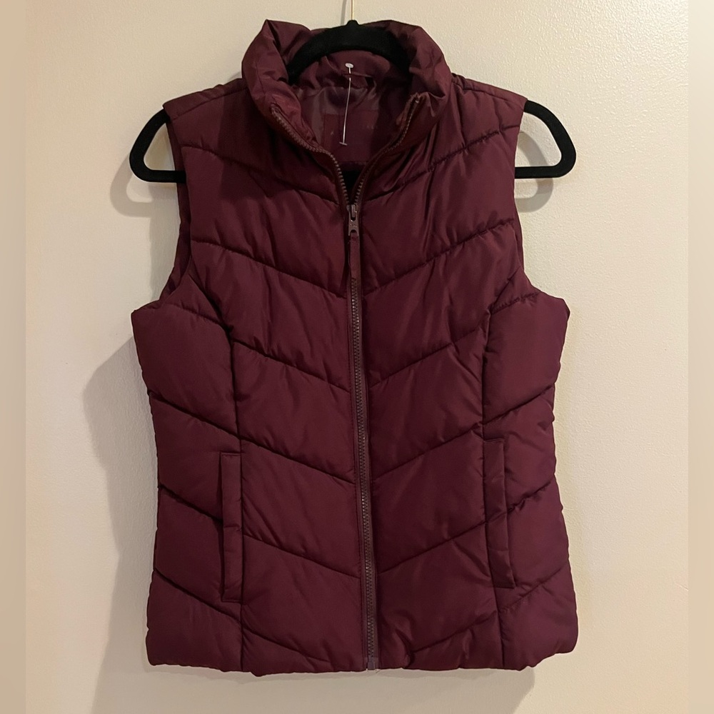 Women's Burgundy Puffer Vest